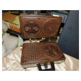 COOLING RACKS AND WAFFLE IRON