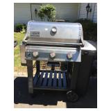 GRILL WEBER GENISIS II, 3 BURNERS LIKE NEW WITH