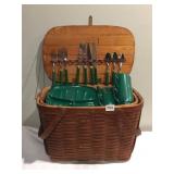 WOV EN WOOD JERYWIL 2 HANDLE PICNIC BASKET WITH