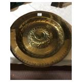 17.5" ROUND RAISED CENTER DESIGN PLATE UNUSUAL