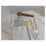 GIM CO METAL SWITCH PLATE, GOLD TONE DESK SET