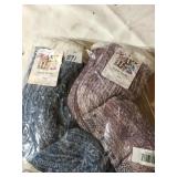 THE ORIGINAL MUK LUKS CABIN SOCKS SZ. 9-11