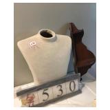 BUST, SANTA W/ TILE #530, CORNER SHELF