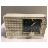 ADMIRAL RADIO YHC743 WHITE