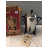 COFFEE MAKER CLEAN IN OB