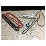 LIZ CLAIRBORNE CHARM BRACELET, GLASS BEAD