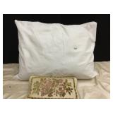 FIRM PILLOW LOOKS NEW AND ACCENT PILLOW