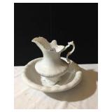 WASH PITCHER & BOWL 13 H X 17 ROUND