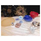 WREATH, PLASTIC TRAY ETC.