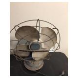 WESTINGHOUSE METAL BLADE TABLETOP FAN 14" X 15"
