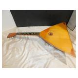 WOOD MANDOLIN, UNSTRUNG, WITH NAUGAHYDE CASE
