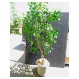 ARTIFICIAL TREE IN PLANTER