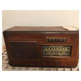 WESTINGHOUSE WOOD CASE SHORT WAVE RADIO MISSING