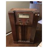 WARDS AIRLINE RADIO MODEL NUMBER 93WG-1103B FREE