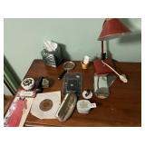 DESK LAMP VINTAGE, COVERED BOX, SM. FIGURES, CSI