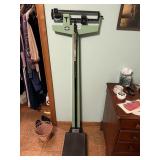 ENAMELED GREEN HEALTH O METER DR. SCALE ACCURATE