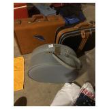 VALET TOTE AND 2 SUITCASES.