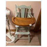 VINTAGE HIGHCHAIR