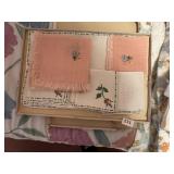PLACEMAT AND LINENS