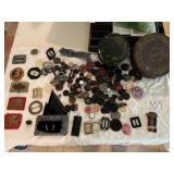 BUTTONS INCLUDING BAKELITE.