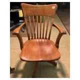 OAK ANTIQUE ROLLING OFFICE CHAIR 5 WHEEL VERY