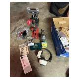 600 JR. HAND RELOADING PRESS & SUPPLIES.
