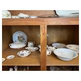 HOMER LAUGHLIN COVERED CASSEROLE, ROSE PLATE,