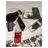 WASHINGTON AND JEFFERSON NEW TIES, DOG DR. VASE,