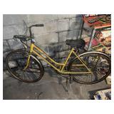 SCHWINN BIKE GIRLS YELLOW