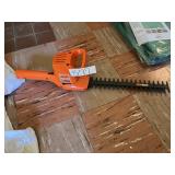 ELECTRIC HEDGE TRIMMERS.