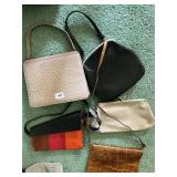 GROUP OF PURSE AND LEATHER BROWN