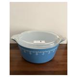 PYREX 2.5 QT. W/ LID BLUE/WHITE