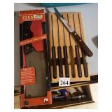 ROBESON 6 STEAK KNIVES IN WOOD HOLDER