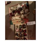 VINTAGE CHRISTMAS ORNAMENTS .