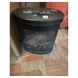 PAPER SHREDDER