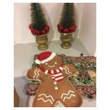 GINGERBREAD MAN SERVING PLATE, 2 CHRISTMAS