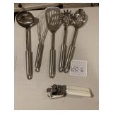 HAMILTON BEACH UTENSILS LIKE NEW