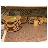 PARK DESIGN, VILLAGE COLLECTION 15 DINNER PLATES,