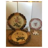 DELFT ROAD HAND PAINTED HOLLAND PLATE, 2 ROSE