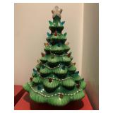 GREEN LENOX 13.5" H CHRISTMAS TREE IN BOX