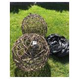 COATED METAL PLUG IN SPHERES LIGHTS WITH POWER