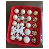 CHRISTMAS ORNAMENTS W/ TOTE