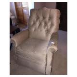 ROCKER RECLINER BRONZE COLOR LIKE NEW CONDITION