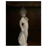8.5" NAO ITALY FIGURINE