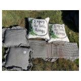 ENJOY THE LITTLE THINGS PAIR OF PILLOWS AND 2