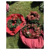 3 WREATHS AND 2 CLOTH WREATH BAGS