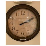 BATTERY OP BALDAUF CLOCK COMPANY