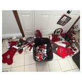 TOTE WITH LID INCLUDING HOLIDAY GALORE AND