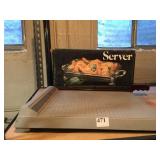 SERVER, PAPER CUTTER