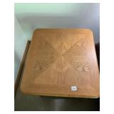 OAK SIDE TABLE, TURNED LEGS, 24X25X26H, BOTTOM